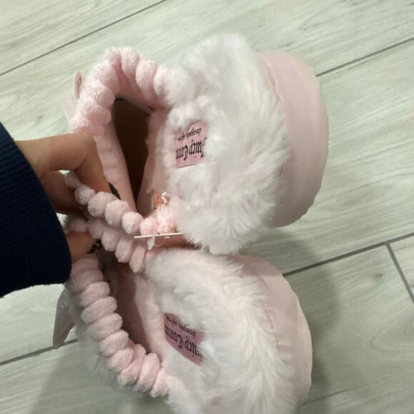 Juicy Couture Light Pink Blush Faux Fur Slippers large (7/8) brand new with bows - Picture 4 of 6